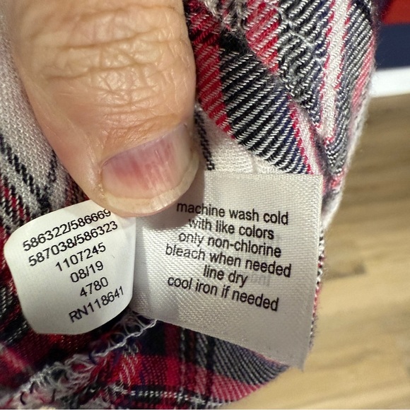 Lane Bryant Dark Pink/Red & Black Plaid Twist-front Illusion Tunic Top | Size 28 - Picture 10 of 10